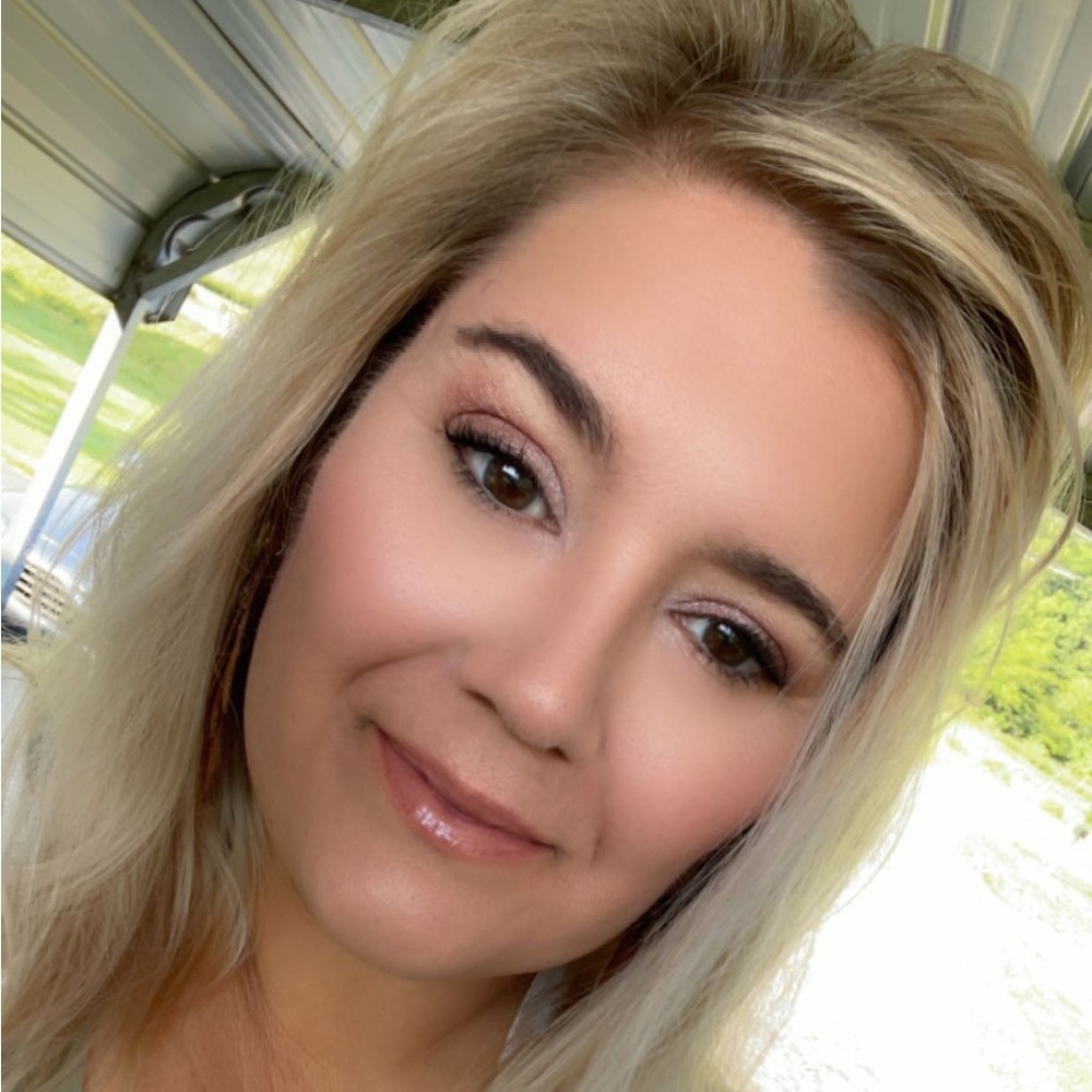 Meet your Posher, Charity